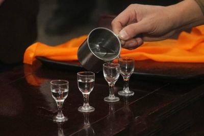 原漿酒 新酒初成，并非佳飲